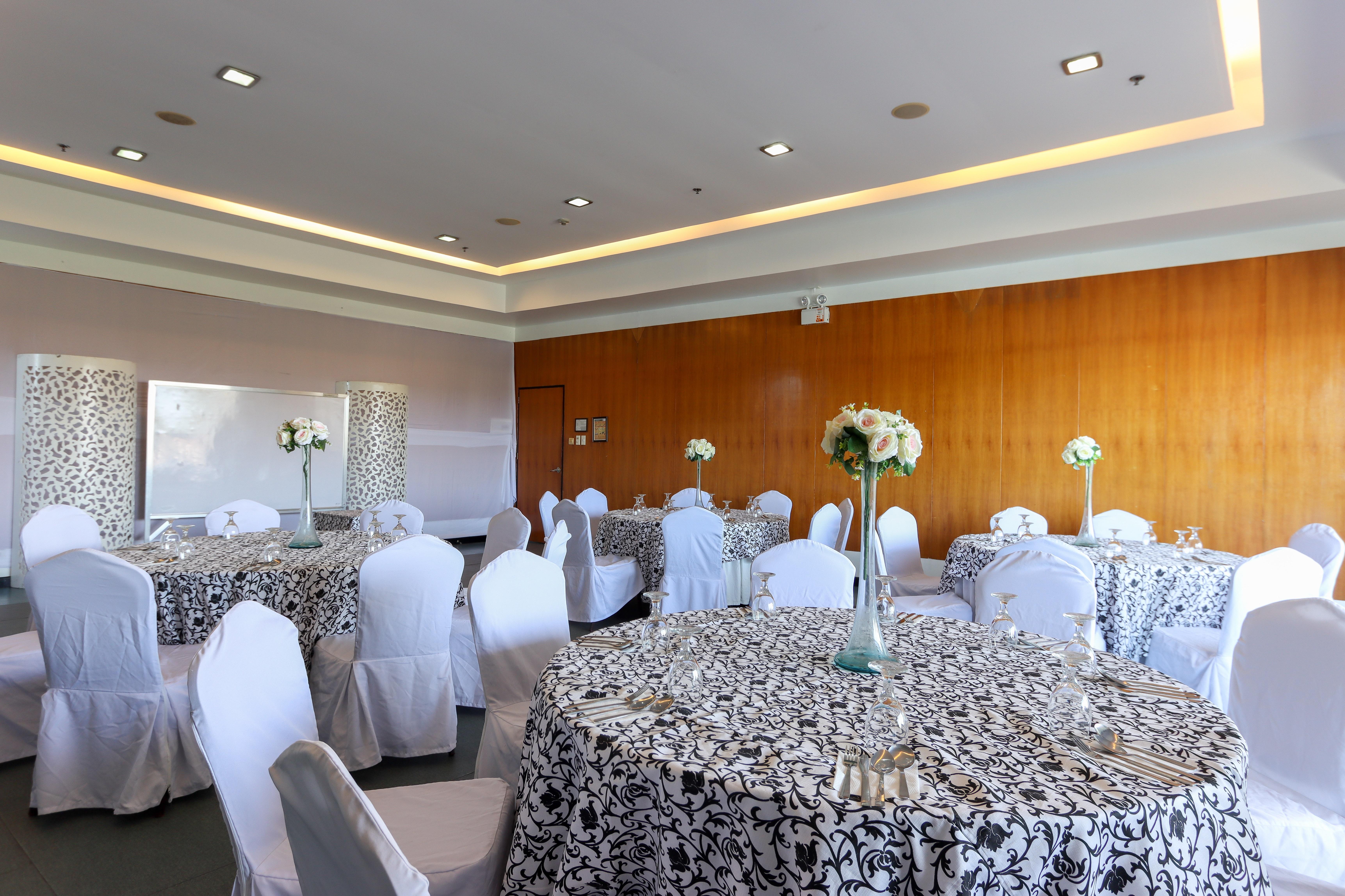 Paseo Premiere Hotel Santa Rosa  Dış mekan fotoğraf